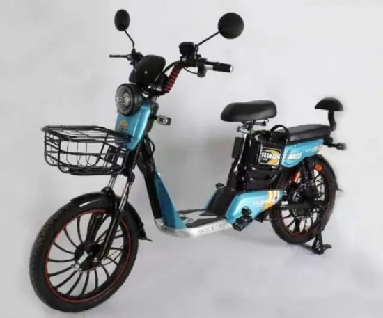 صورة دراجة كهربائية 60 فولت بمقعدين وسلة أمامية من الوكيل تويز بكفرات مقاس 20